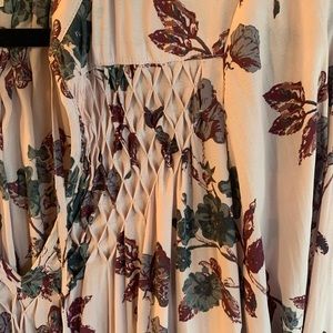 Pretty Free People Blouse excellent used condition